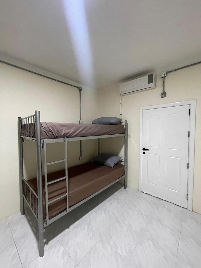 Ommi Hostel Saint Julian's Екстер'єр фото