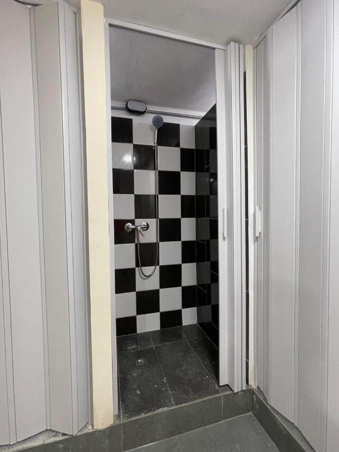 Ommi Hostel Saint Julian's Екстер'єр фото