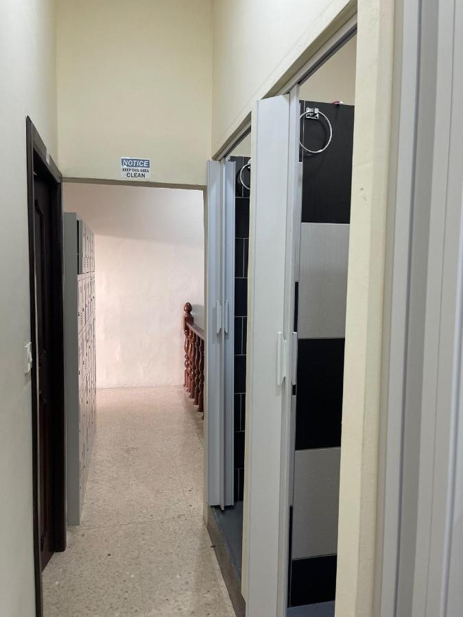 Ommi Hostel Saint Julian's Екстер'єр фото