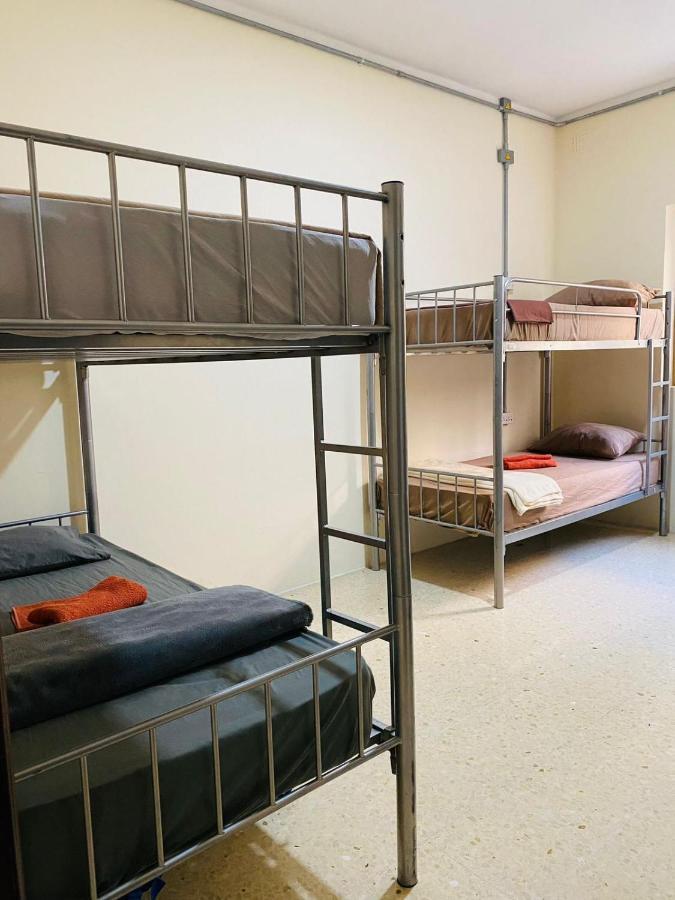 Ommi Hostel Saint Julian's Екстер'єр фото